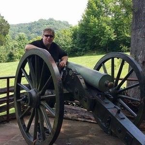 Meet your Posher, Eric